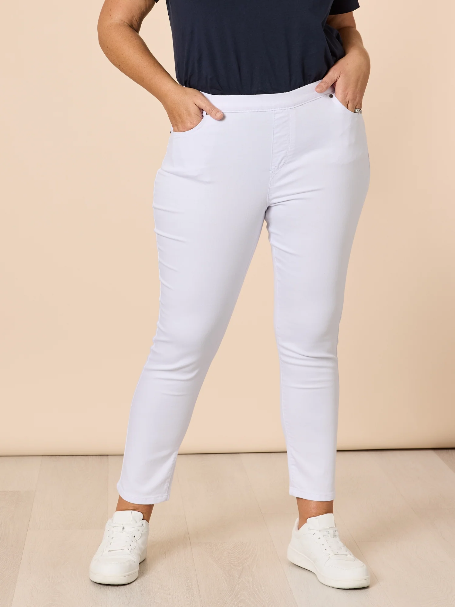 Chicago Slim Leg Jean - White