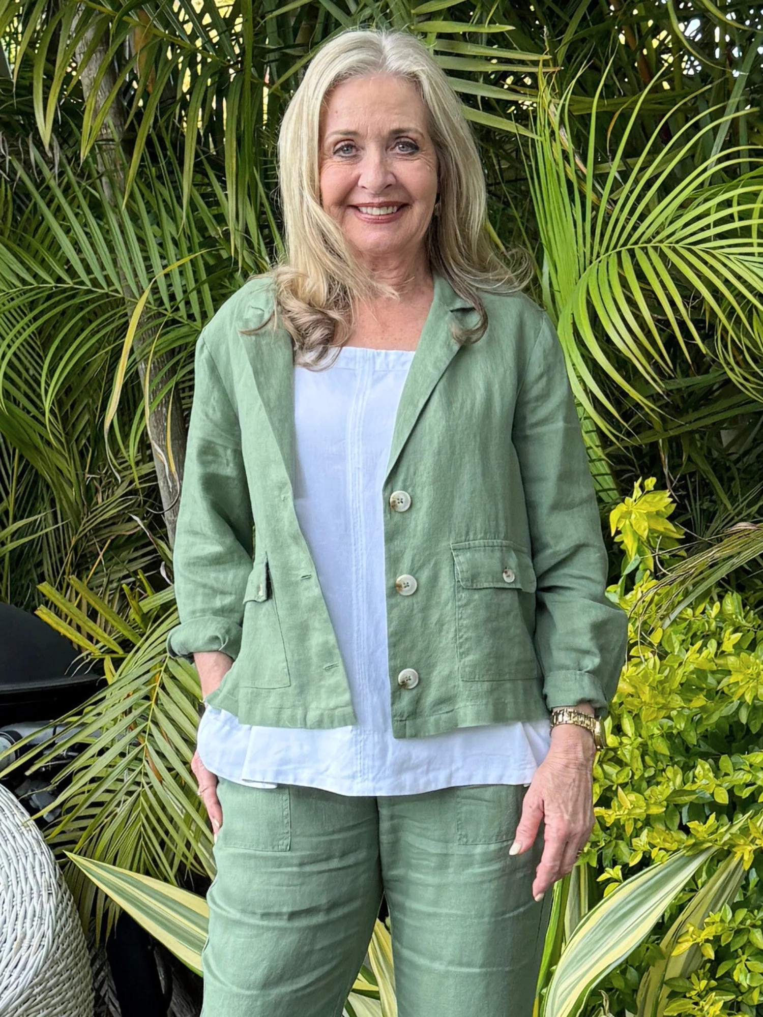 Danielle Linen Cropped Blazer - Khaki