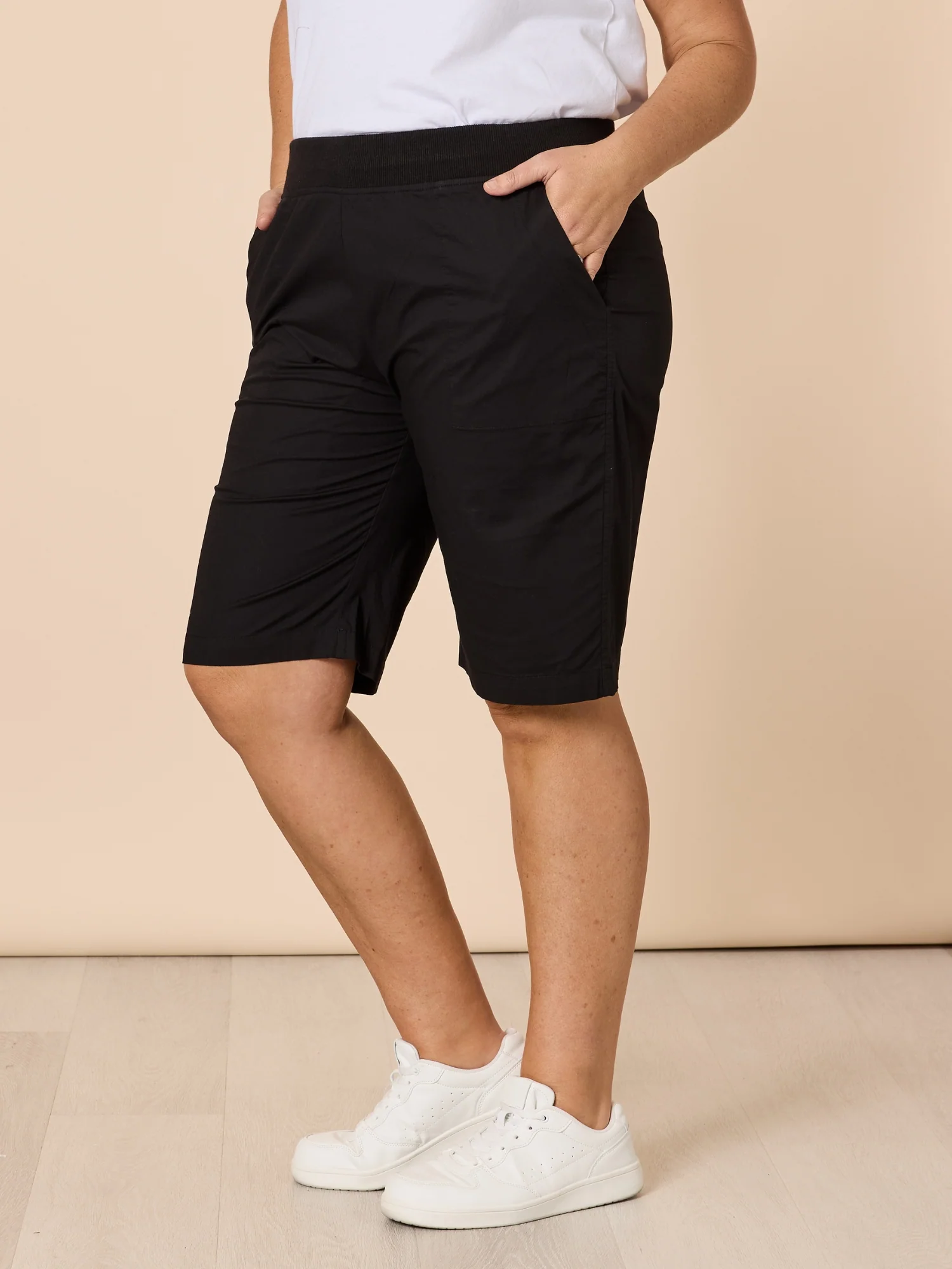 Santorini Cotton Pull On Short - Black
