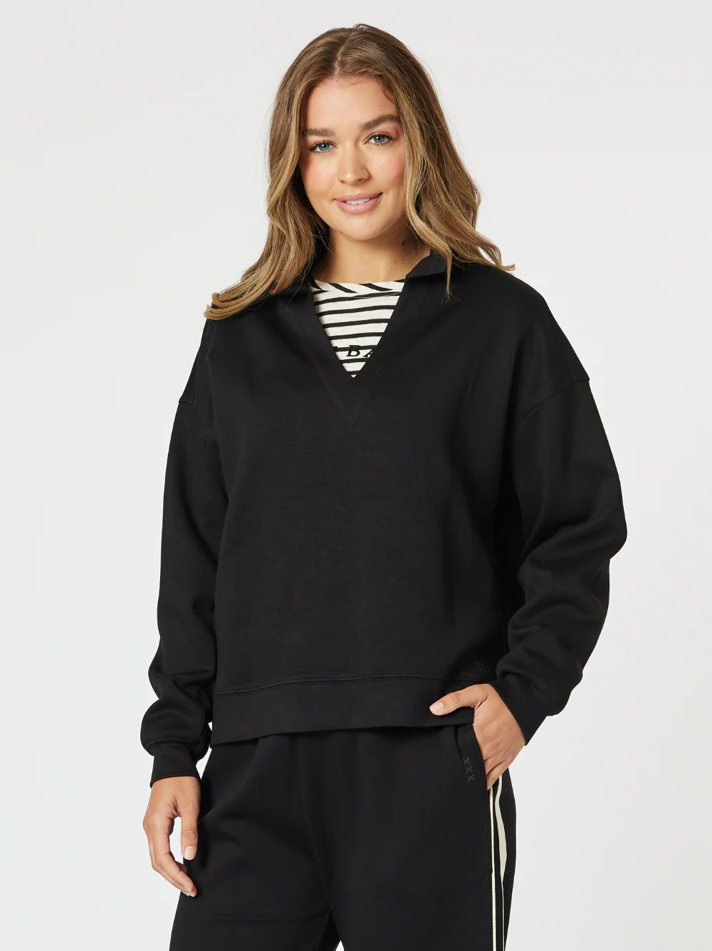 Urban V Neck Sweatshirt - Black