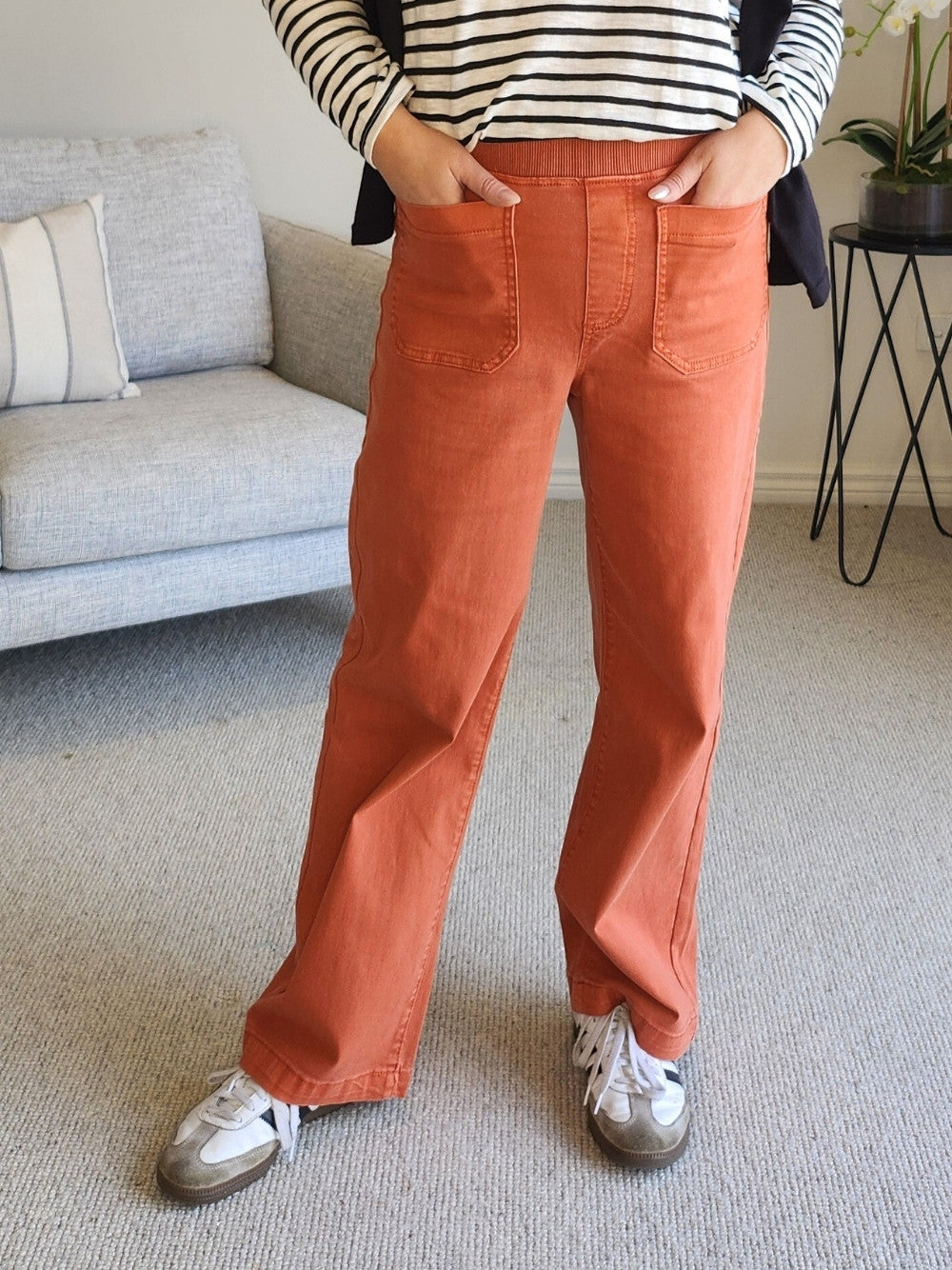 Carpenter Stretch Wide Leg Pull On Denim Jean - Fig