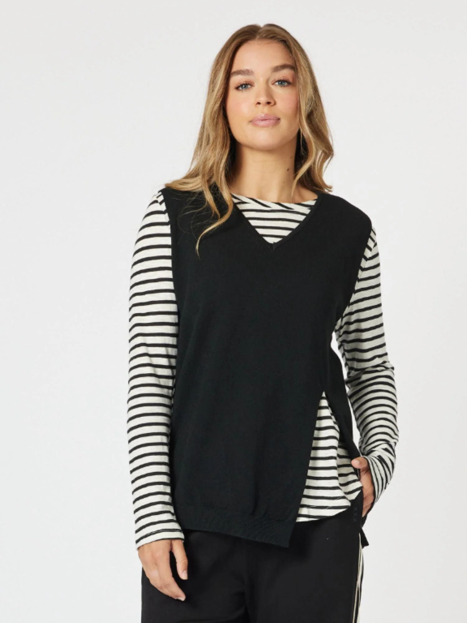 Vicky Side Split Knit Vest - Black
