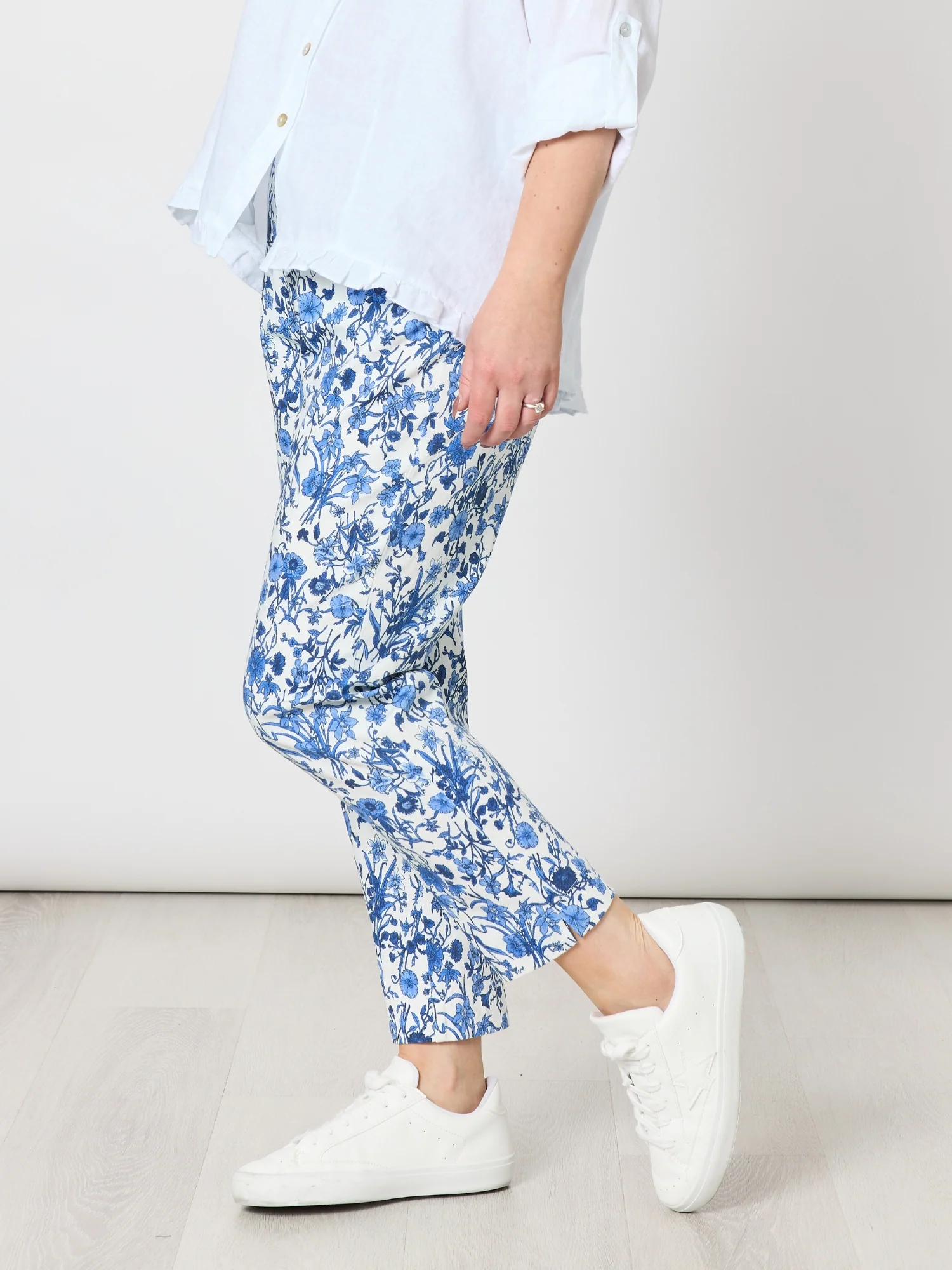 Alexandria Floral Print Pant - Blue/White