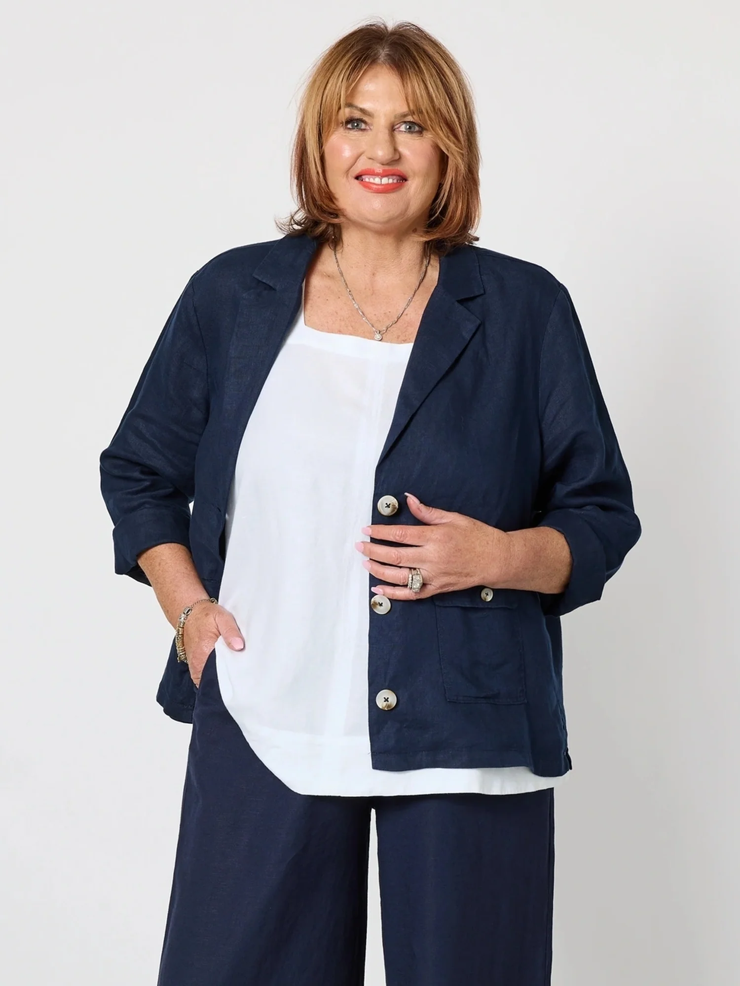 Danielle Linen Cropped Blazer - Navy