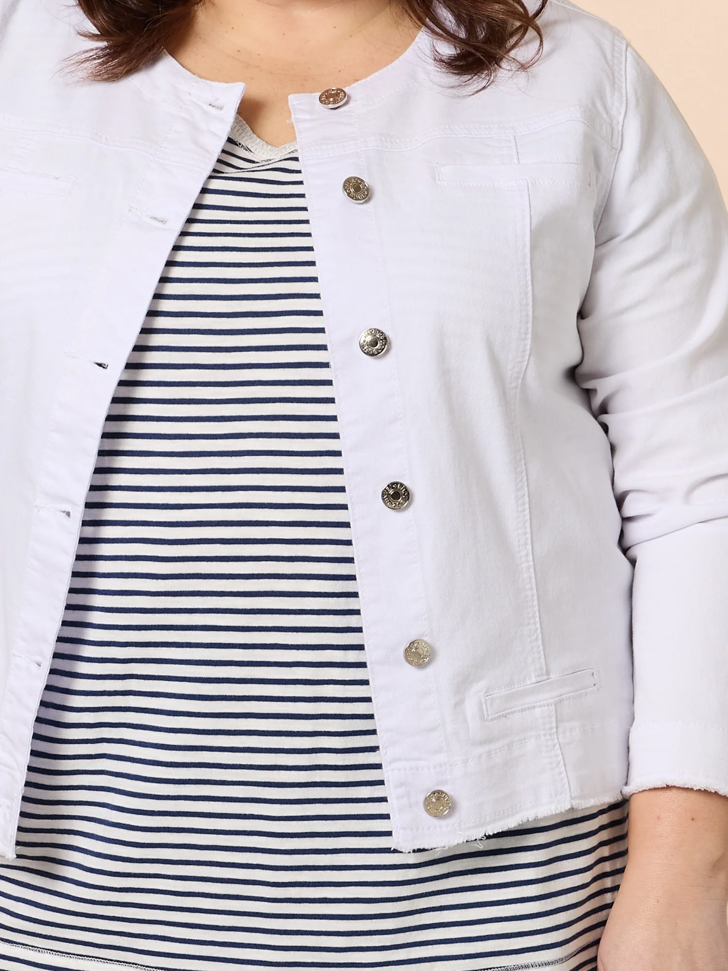 Collarless Frayed Hem Denim Jacket - White