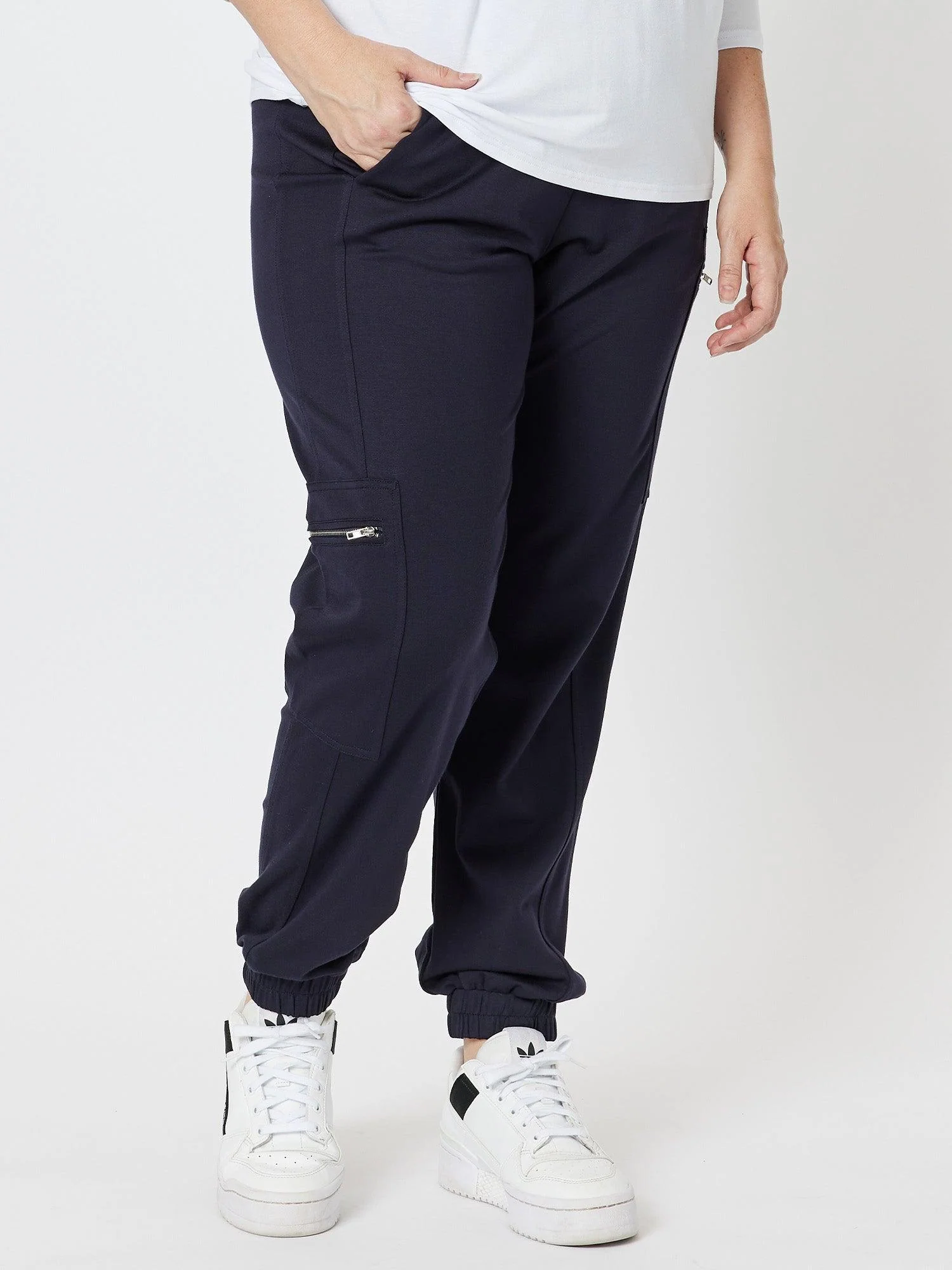 Tracey Zip Pocket Pant - Navy