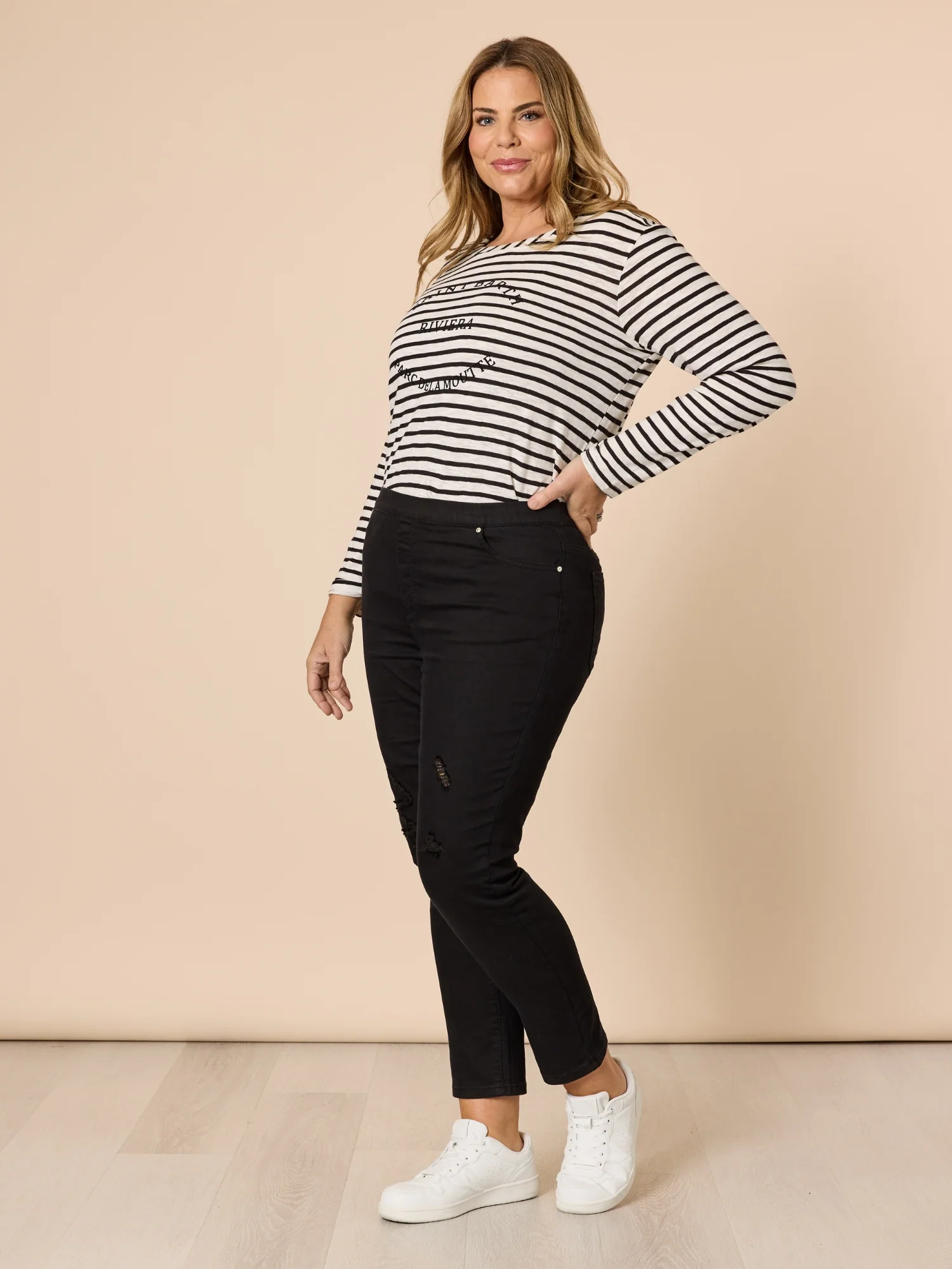 LA Distressed Pull On Stretch Denim Jean - Black