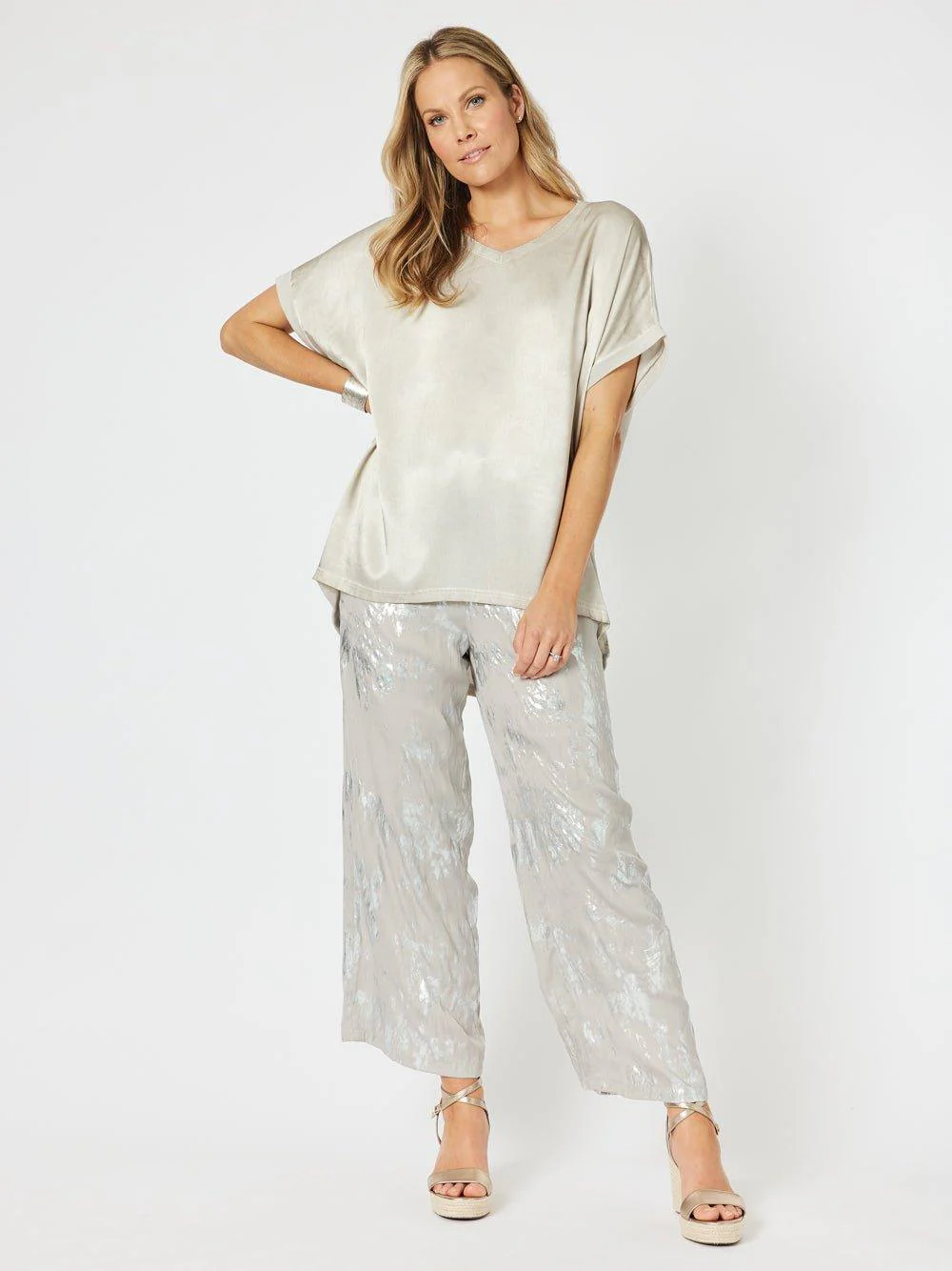 Champagne V-neck T-shirt - Champagne