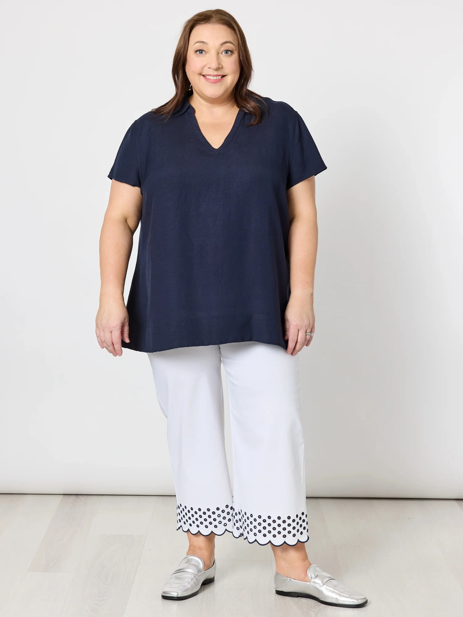 Beau Lino V Neck Top - Navy