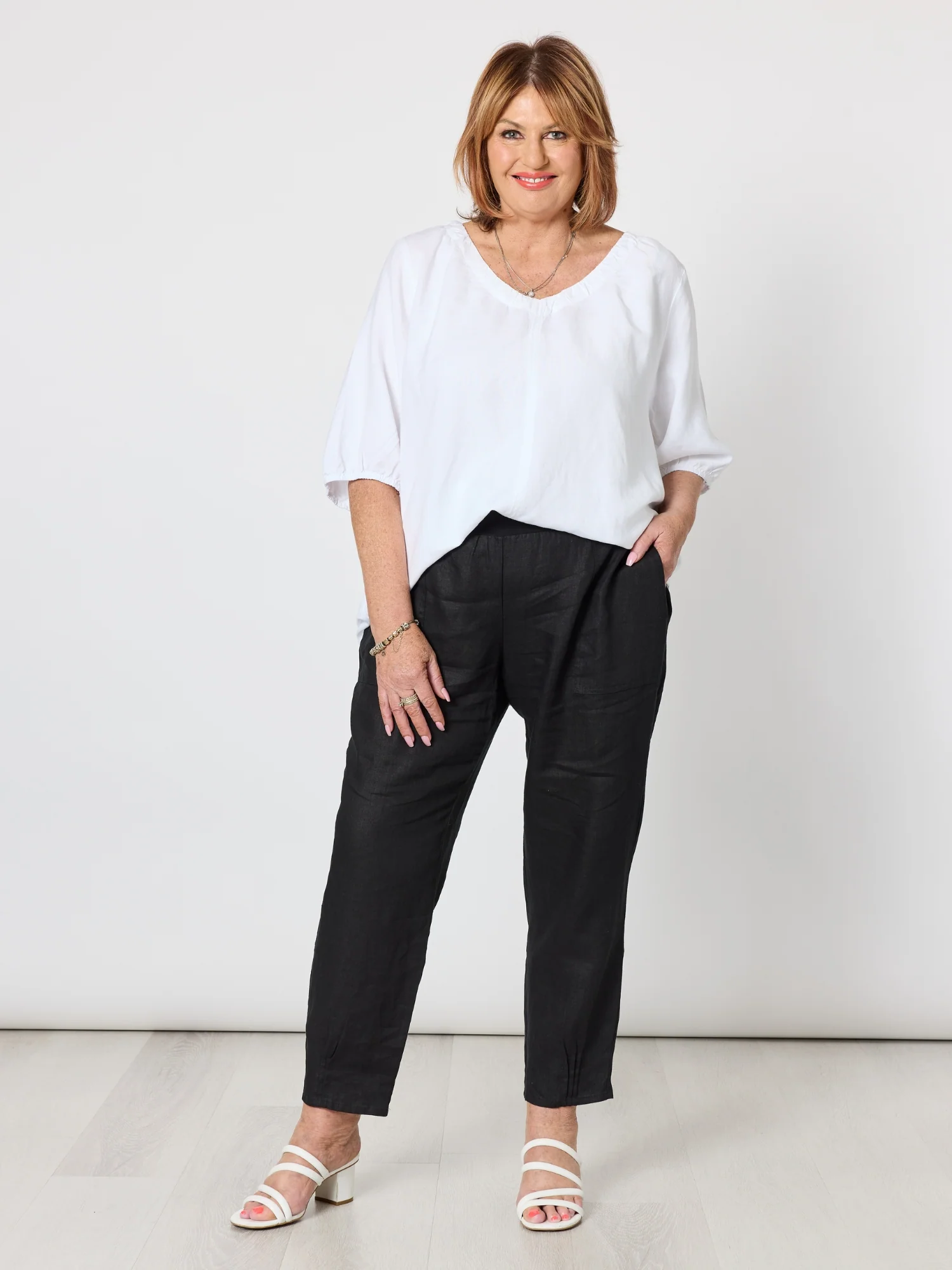 Sarah Linen Pleat Hem Pant - Black