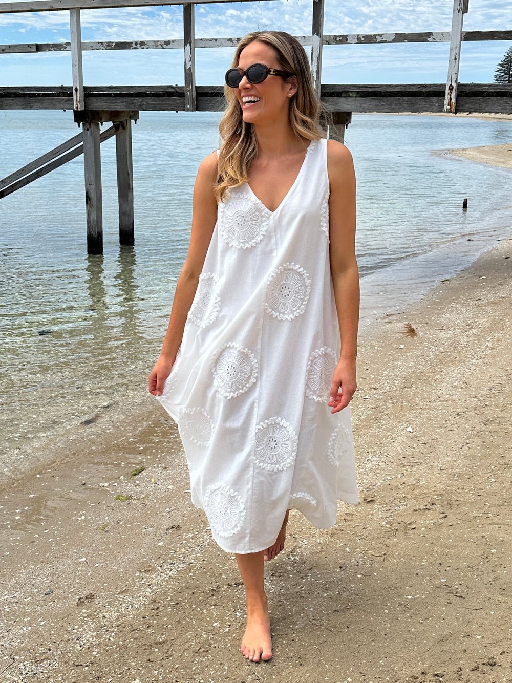 Emanuella Embroidered Sleeveless Dress - White