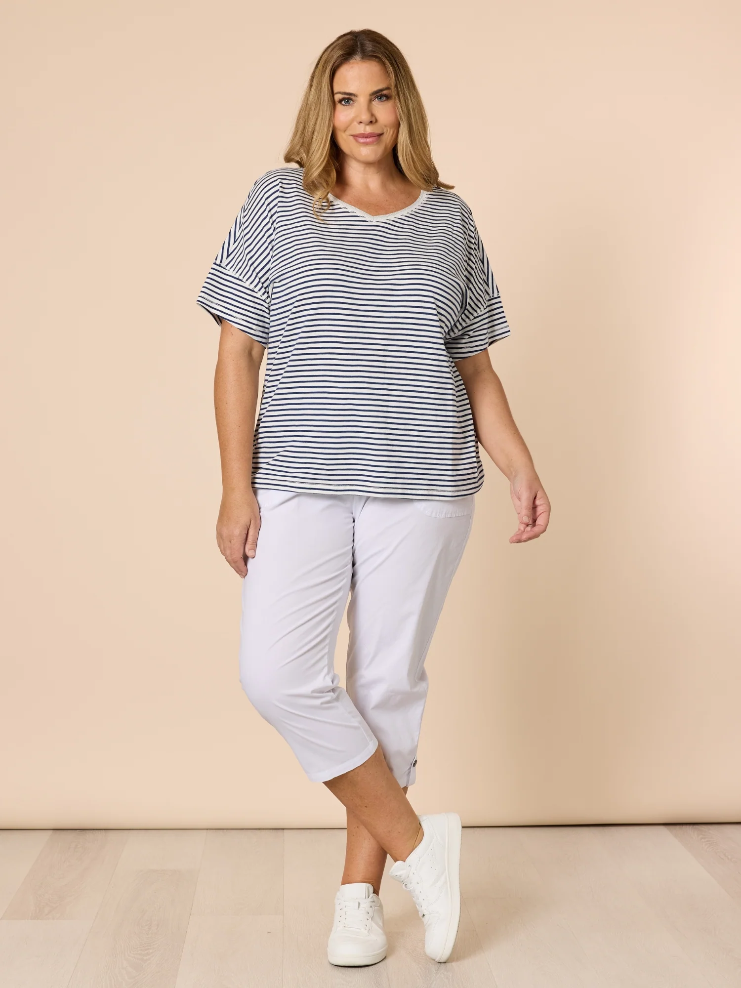 Santorini Cropped Cotton Pant - White