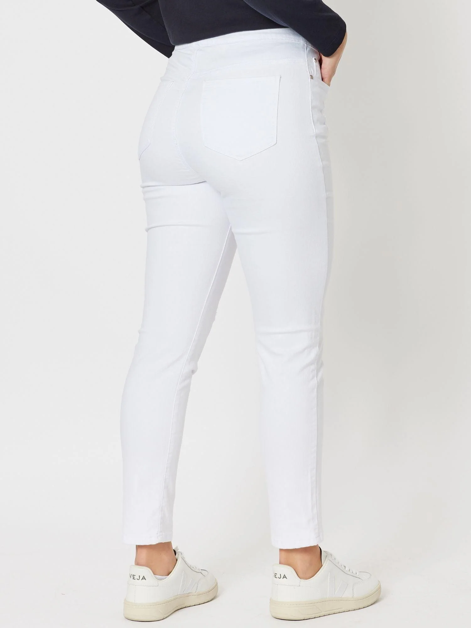 LA Distressed Pull On Stretch Denim Jean - White