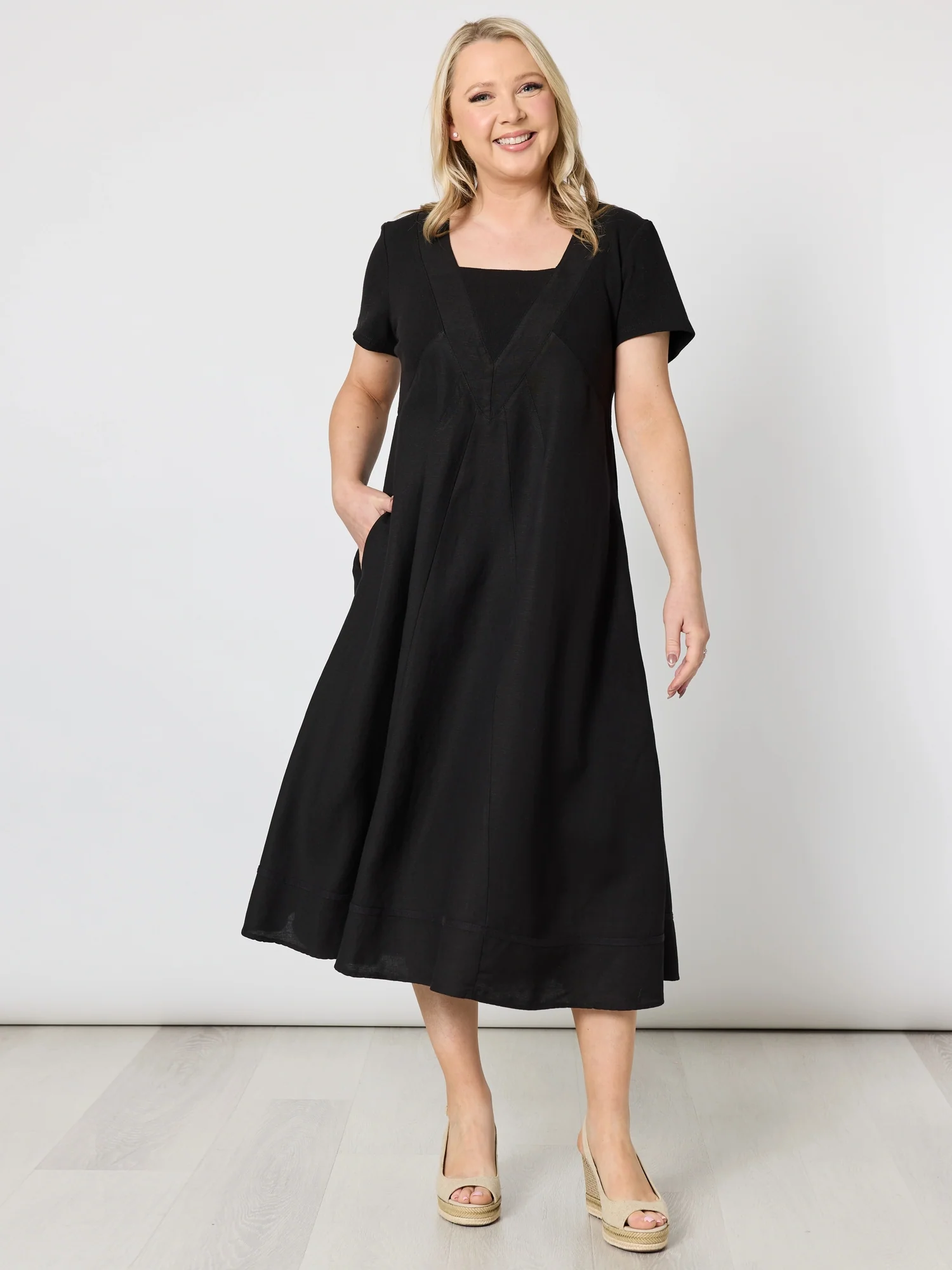 Lino Le Marais Dress - Black