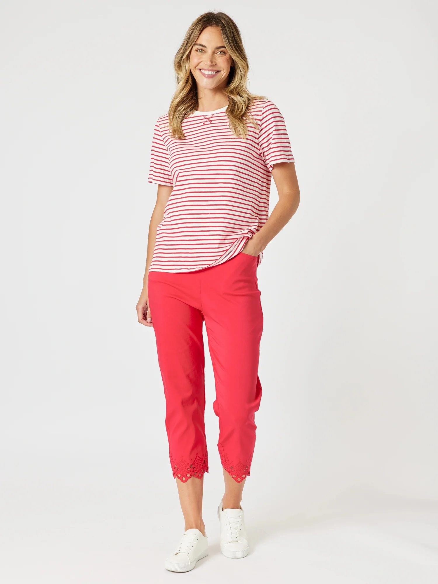 Fleur Embroidered Pant - Red