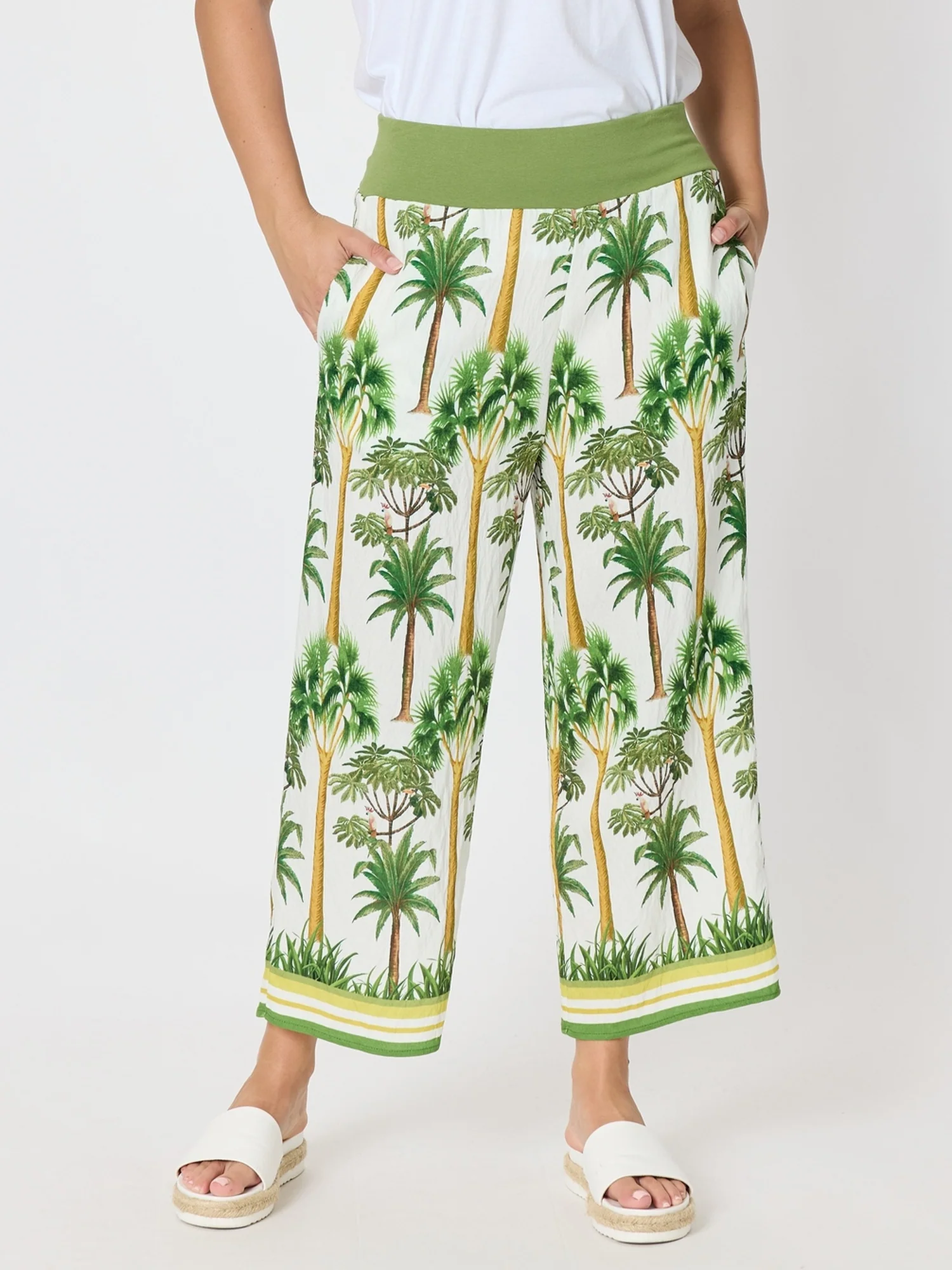 Amazon Print Wide Leg Pant - Green
