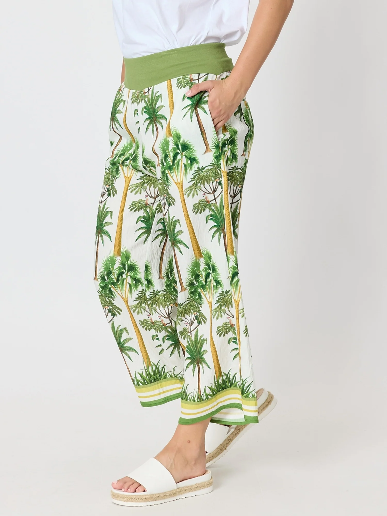 Amazon Print Wide Leg Pant - Green