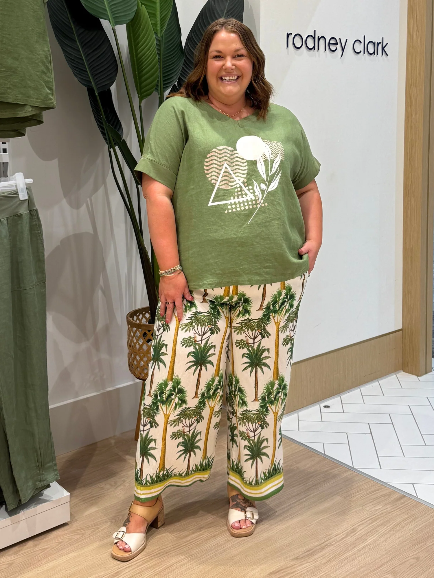 Amazon Print Wide Leg Pant - Green