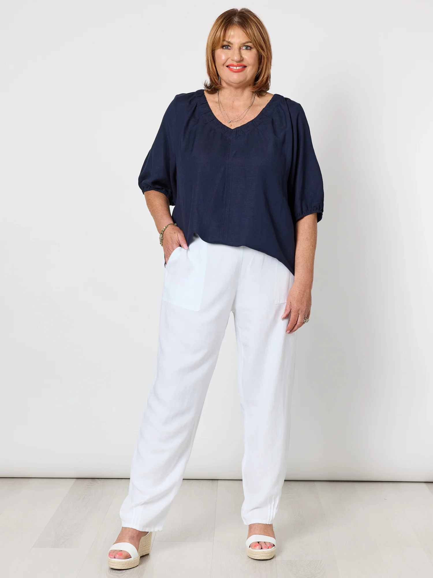 Lino V Neck Top - Navy