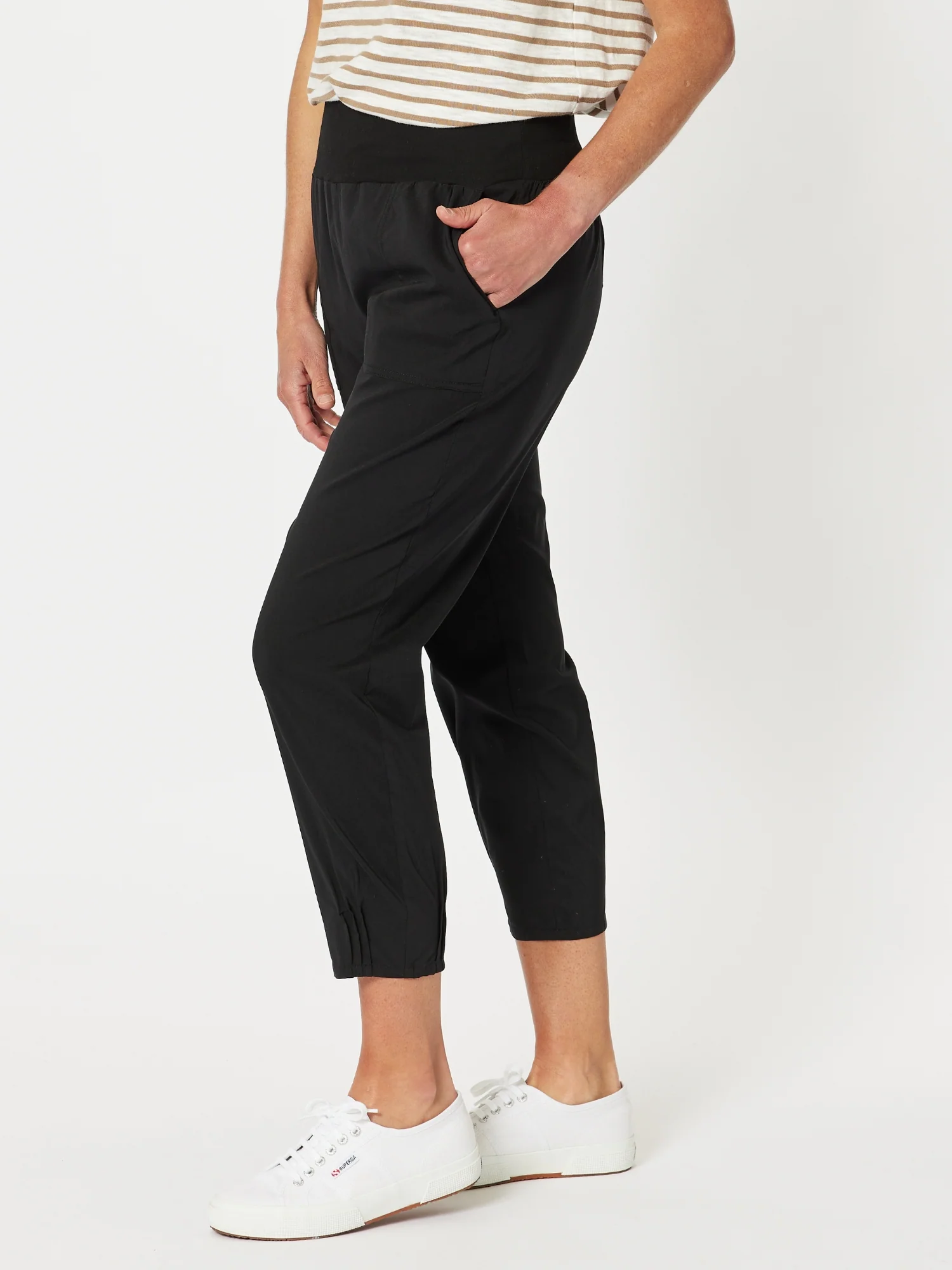 Sarah Linen Pleat Hem Pant - Black