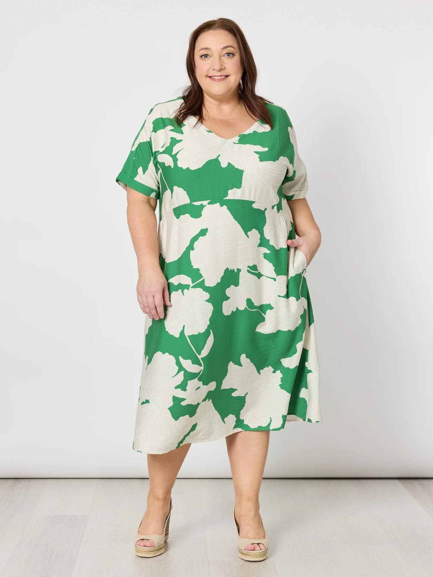 Barcelona V Neck Floral Print Dress - Elm Natural