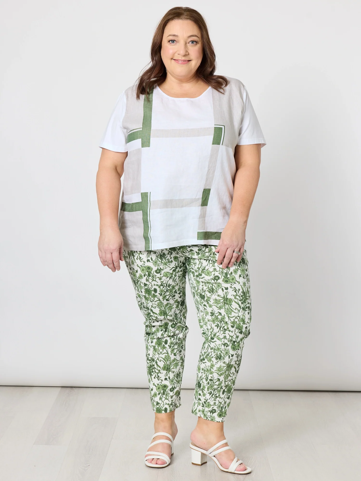 Alexandria Floral Print Pant - Basil White