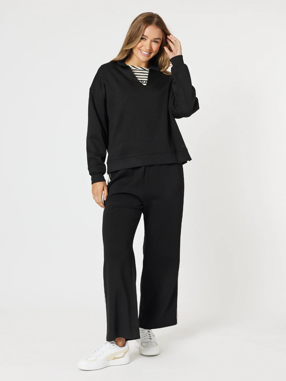 Urban V Neck Sweatshirt - Black