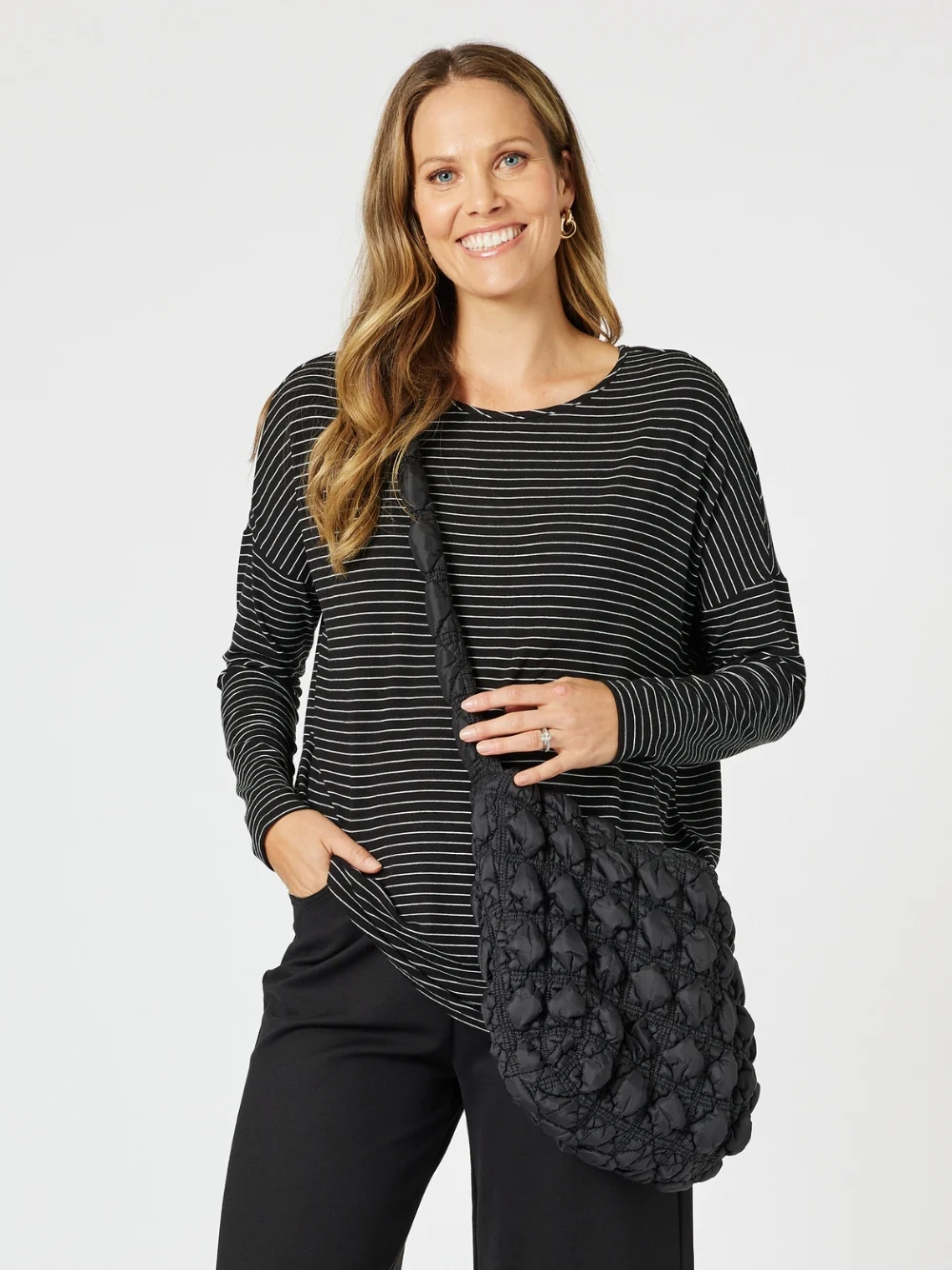 Off the Grid Puffer Bag - Black