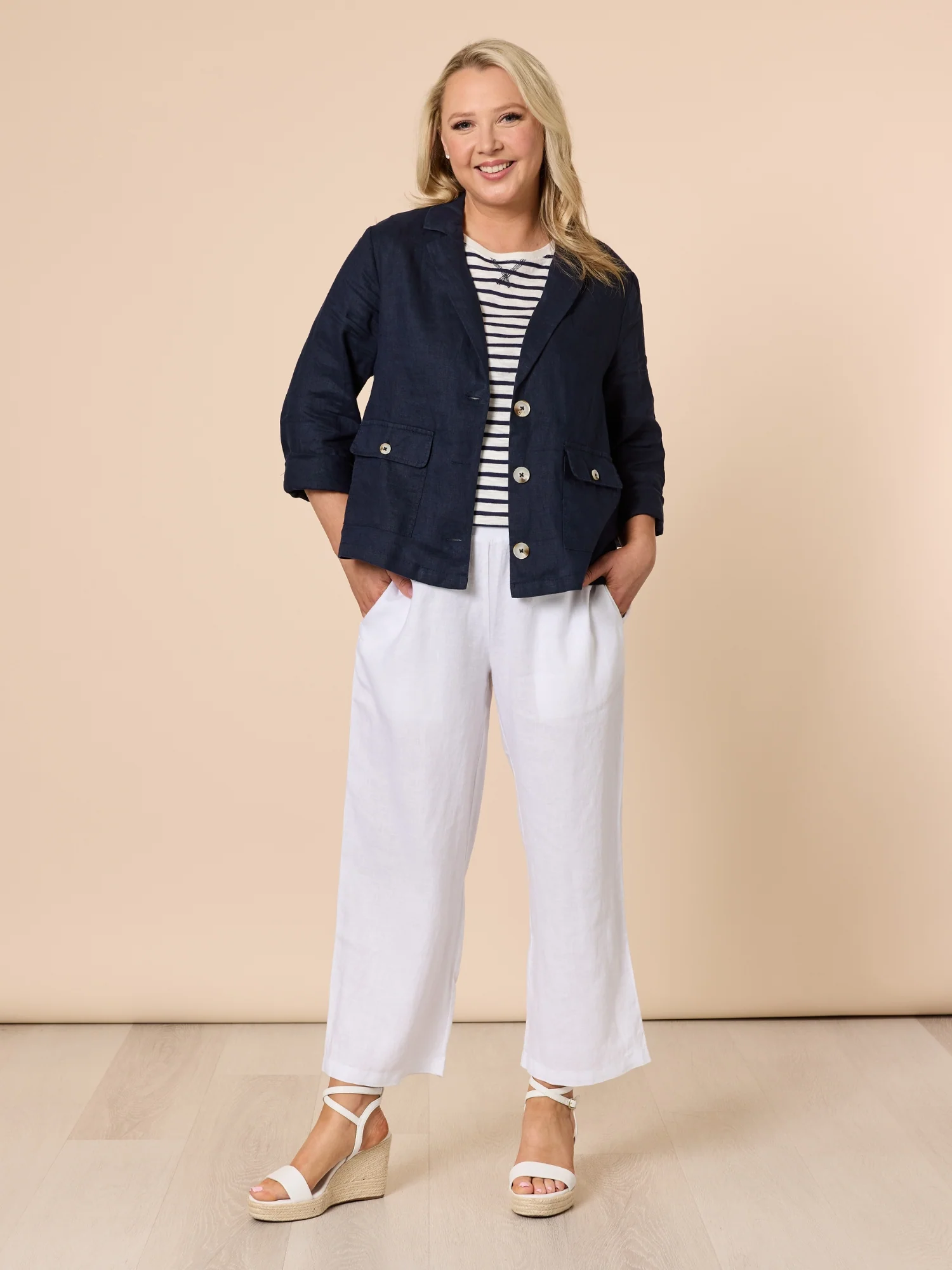 Danielle Linen Cropped Blazer - Navy