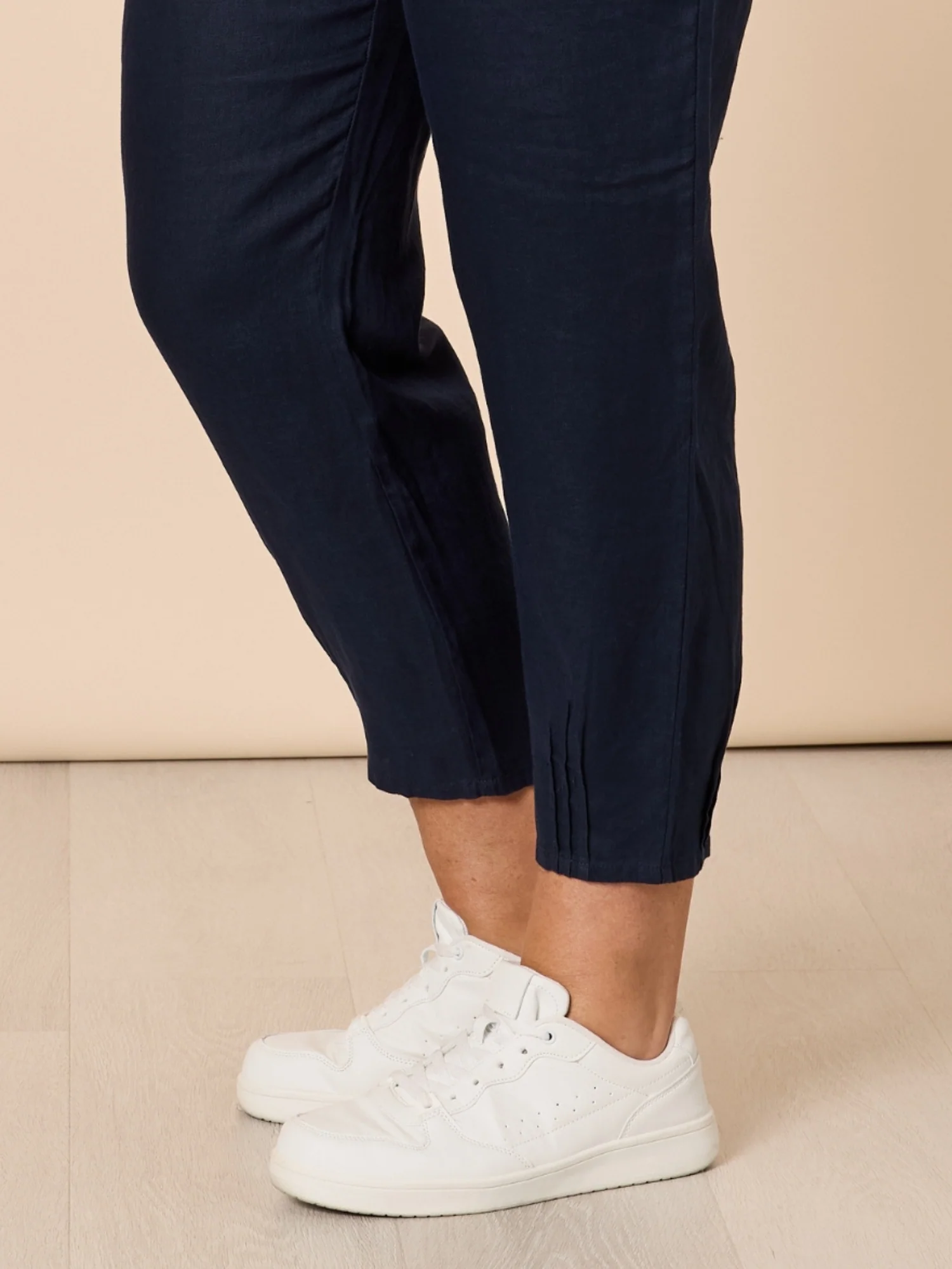 Sarah Linen Pleat Hem Pant - Navy