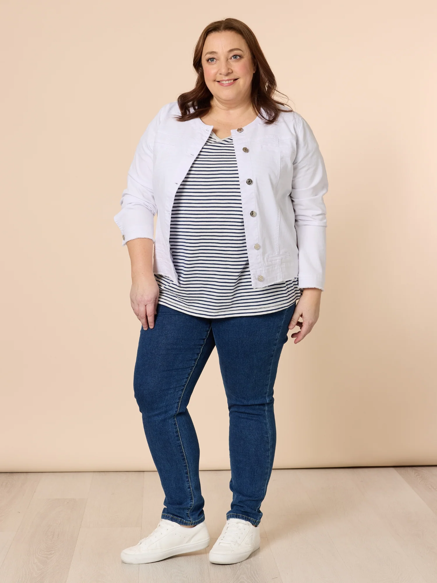 Collarless Frayed Hem Denim Jacket - White