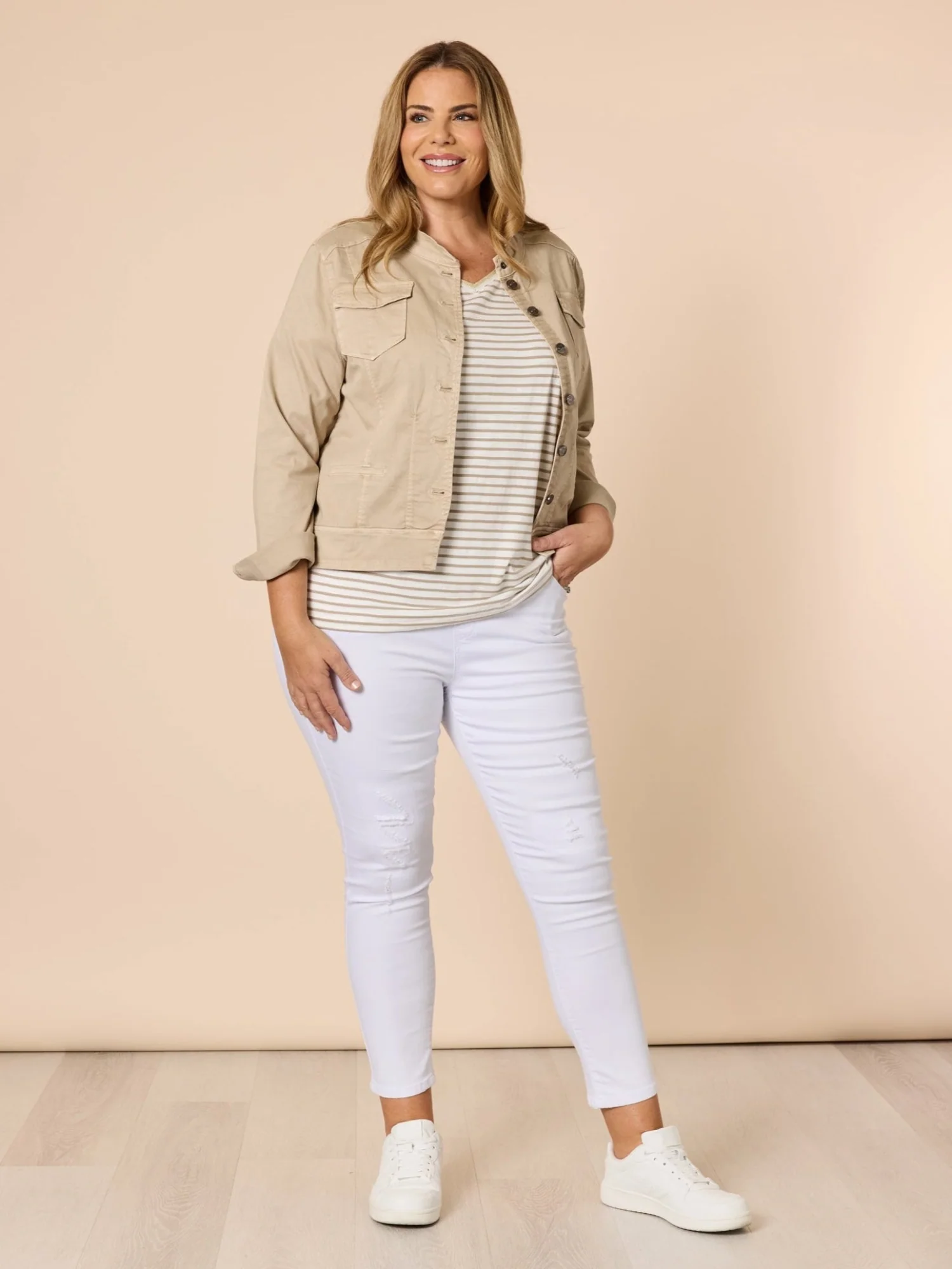 LA Distressed Pull On Stretch Denim Jean - White