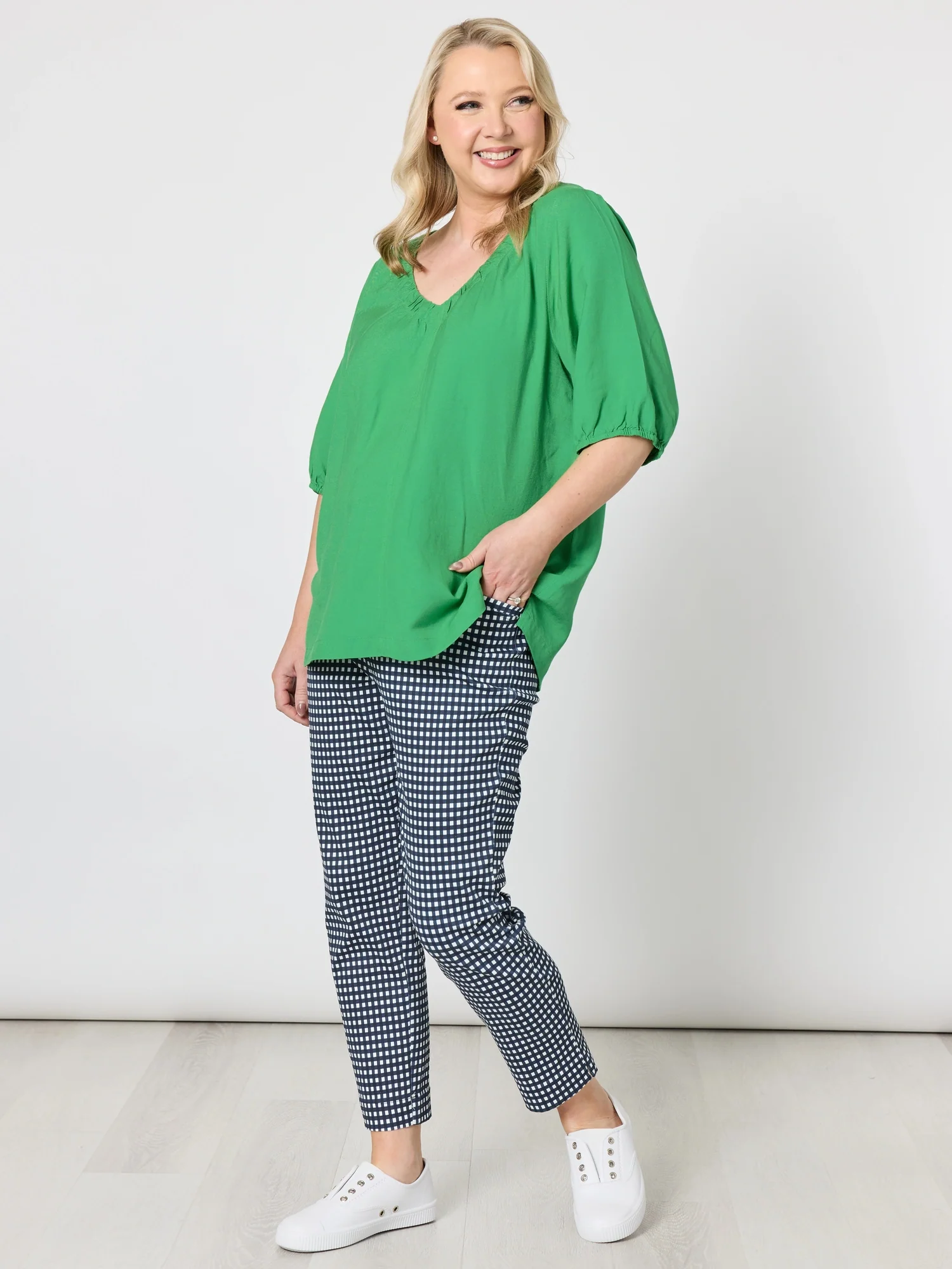 Alexis Gingham Print Pant - Navy