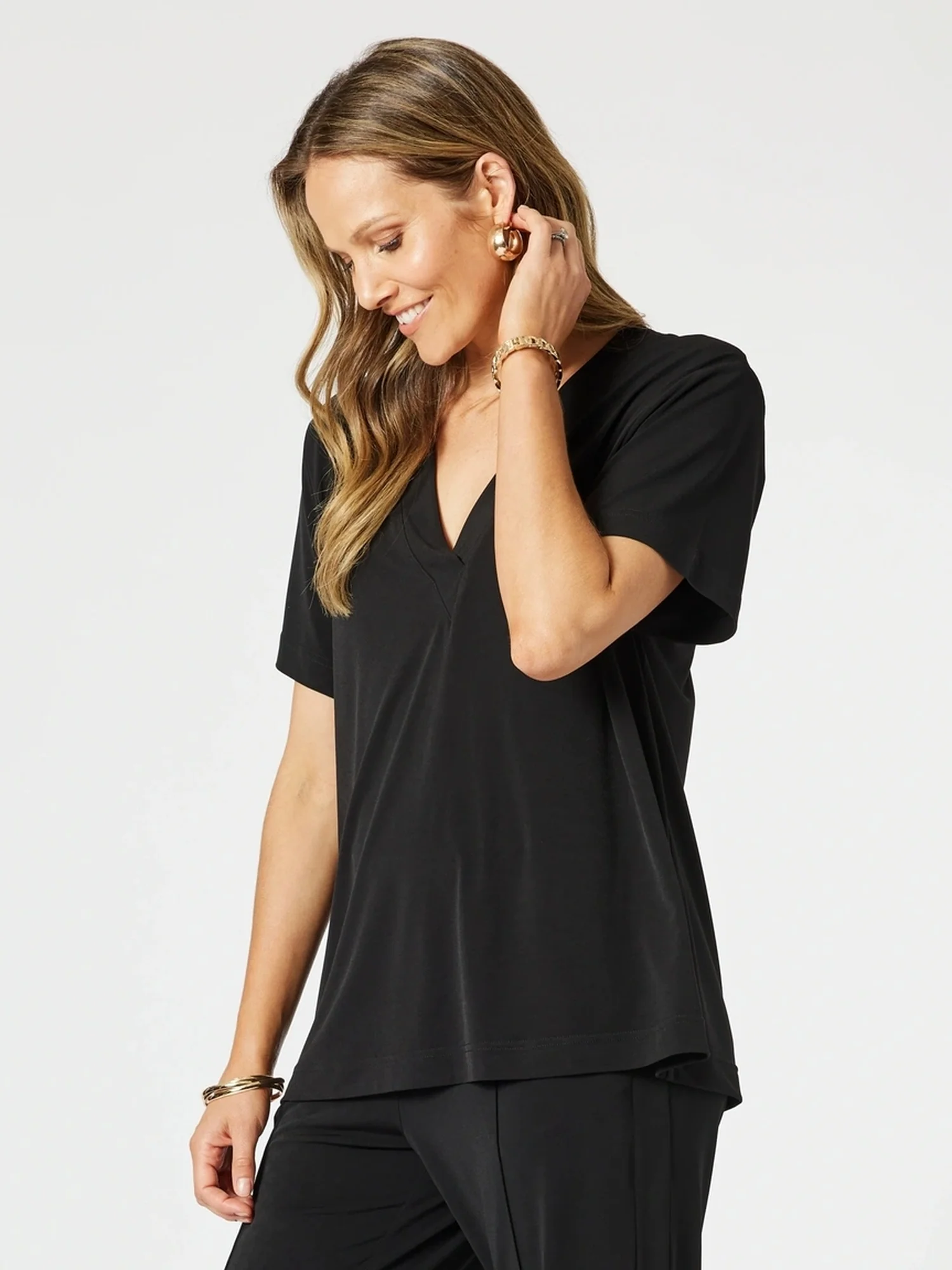 Maggie V Neck Travel Top - Black