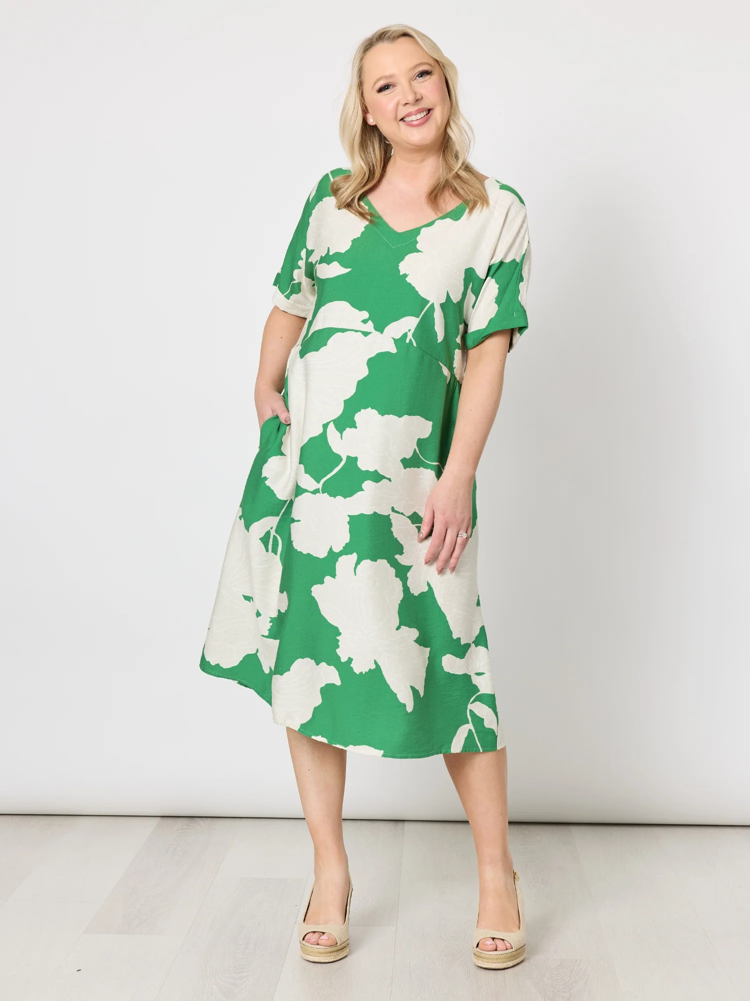 Barcelona V Neck Floral Print Dress - Elm Natural