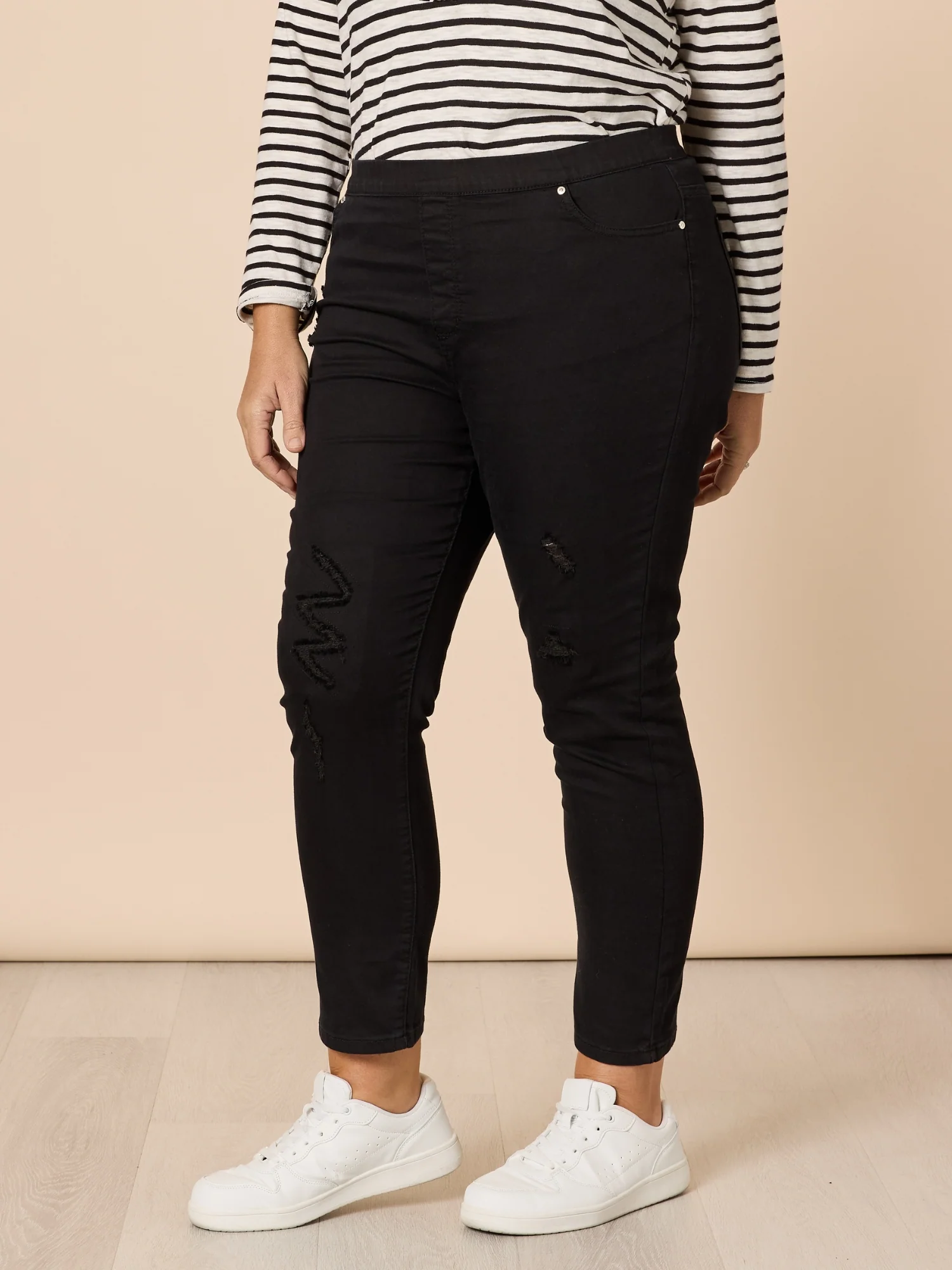 LA Distressed Pull On Stretch Denim Jean - Black