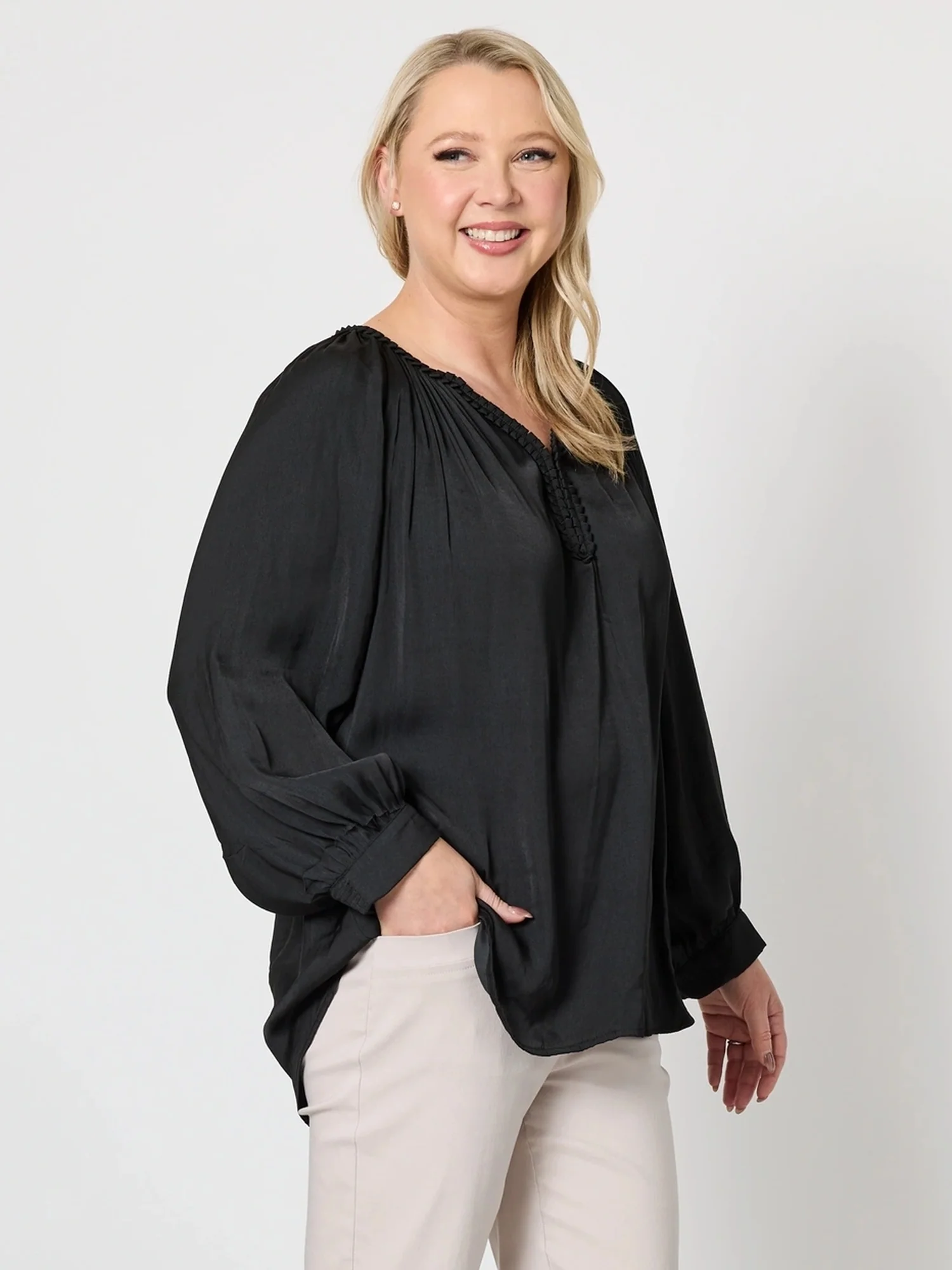 Lux Plait Top - Black